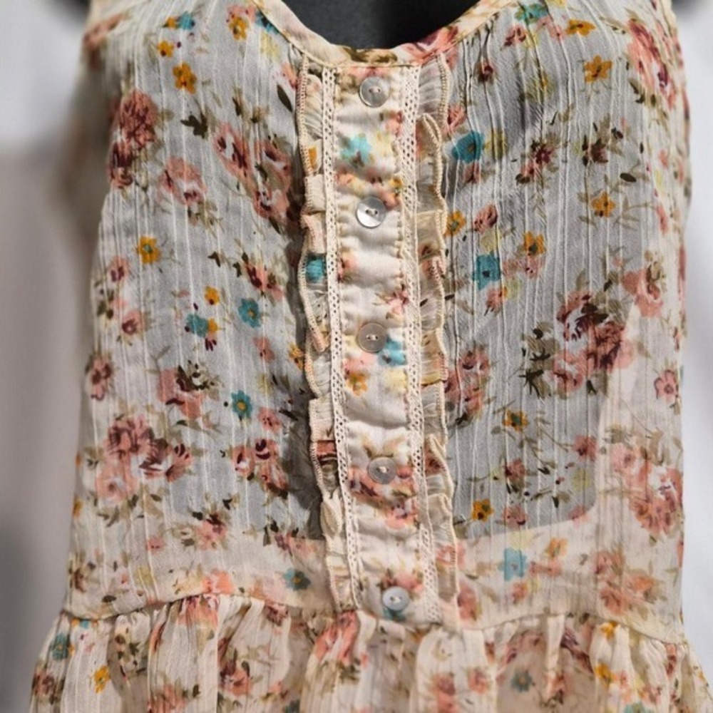 Iris Basic Floral Ruffle Peplum Tank Top Cream Button Front Lace Trim IT1954 M - Picture 7 of 7